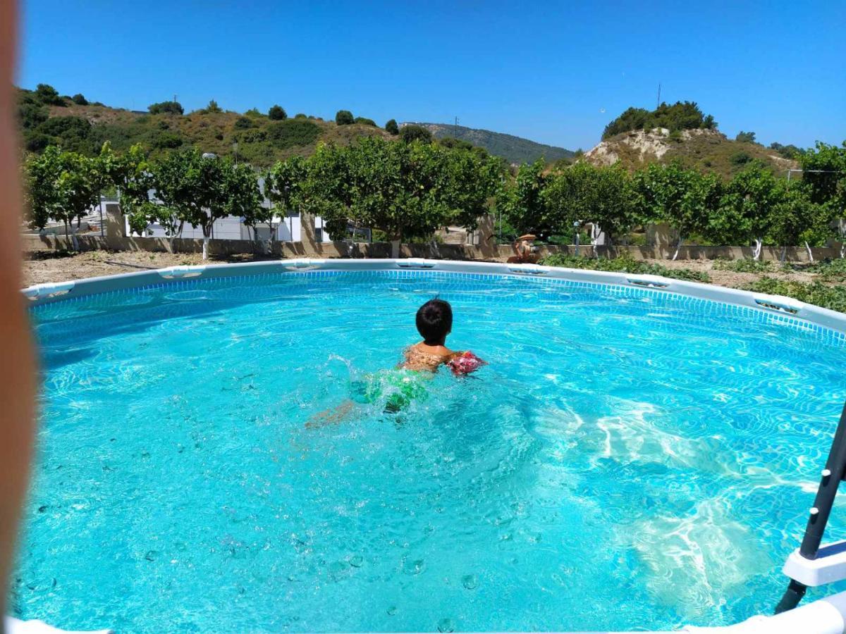 Garden House Apartment เกรมาสตี ภายนอก รูปภาพ