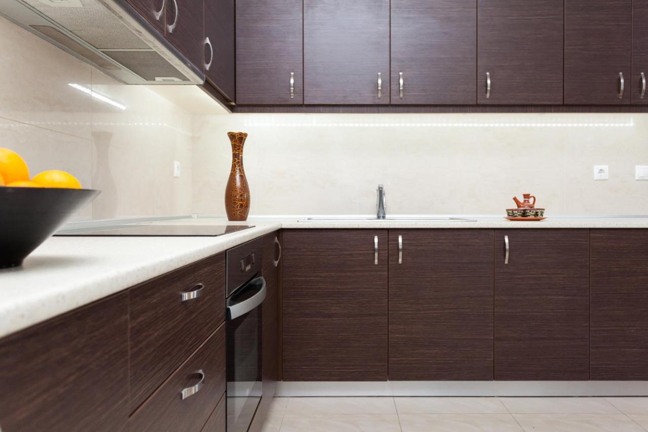 Garden House Apartment เกรมาสตี ภายนอก รูปภาพ
